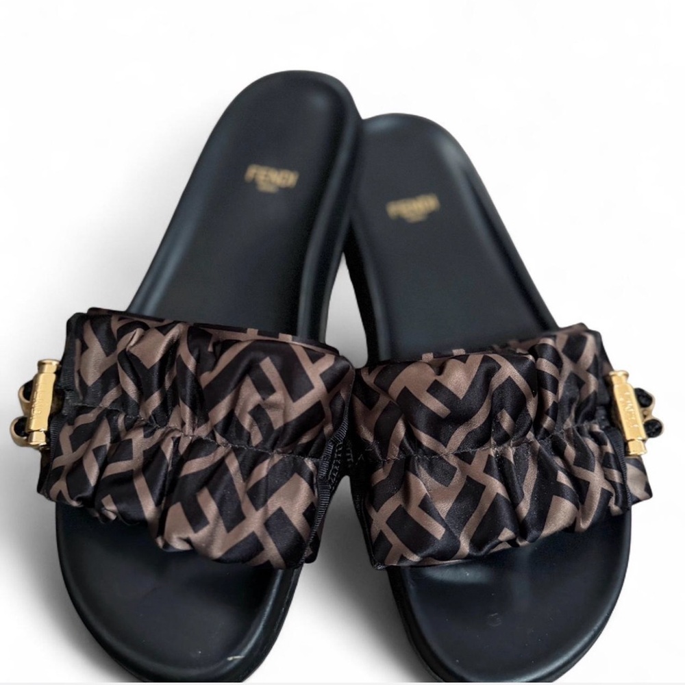 Fendi Black and Brown Geometric Slide Sandals